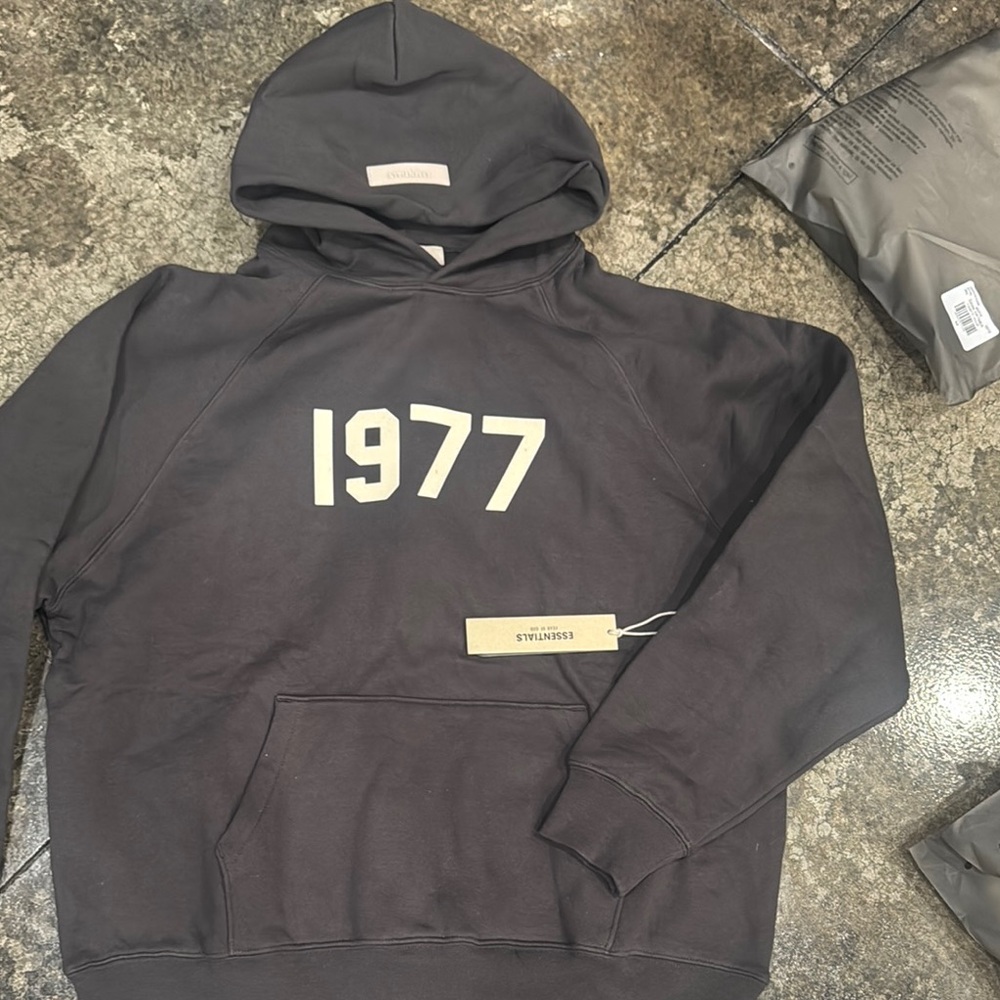 essentials 1977 sweatshirt!